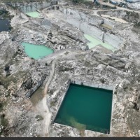 锦州白麻矿山（荒料直供）